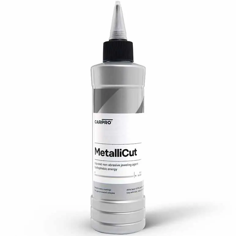Nízká cena - Leštěnka na kovy CarPro MetalliCut 150 ml